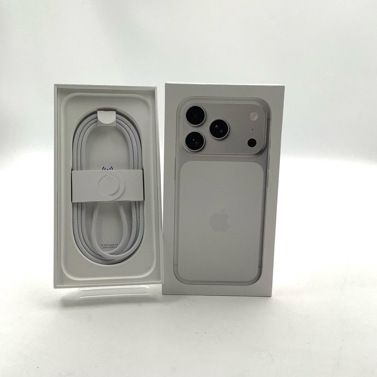 【最速発送】Apple iPhone iPhone 17 Pro 256GB シルバー SIMフリー 白ロム【難有】 93%