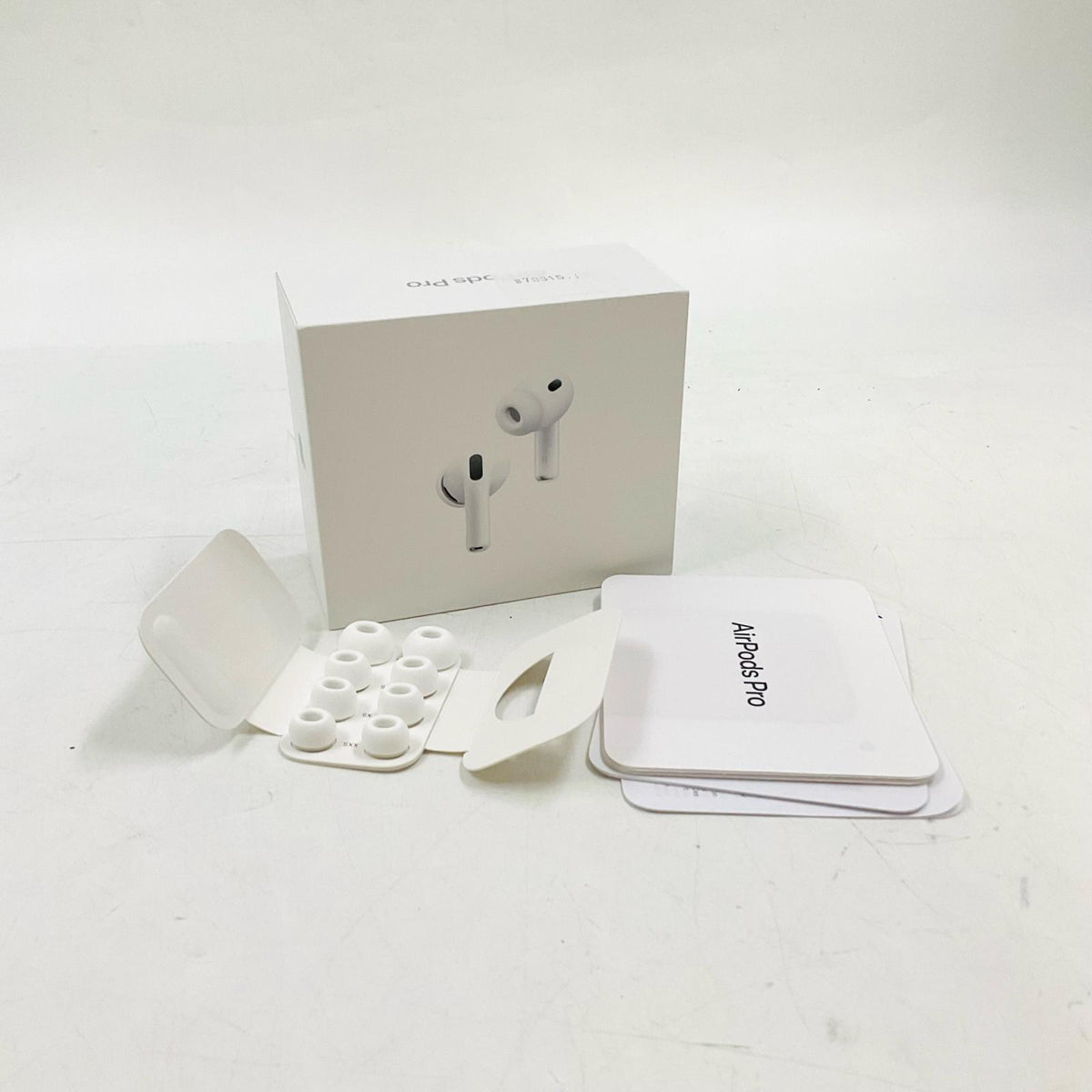 【全額返金保証】【最速発送】Apple AirPods Pro 第3世代 美品 動作確認済