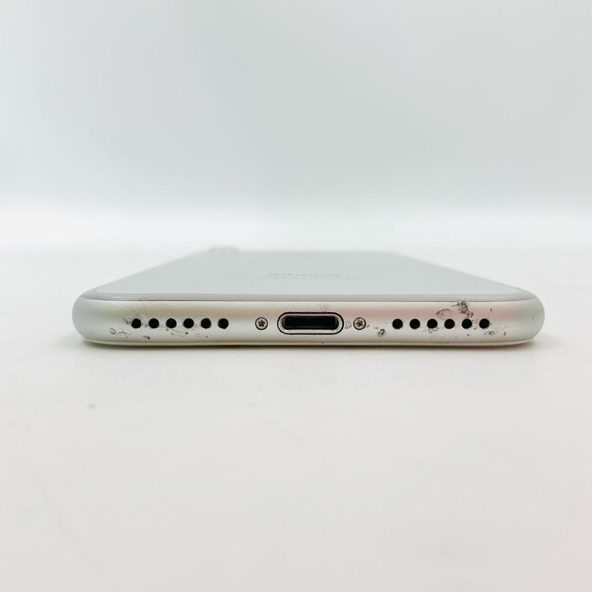 【最速発送】Apple iPhone iPhone 7 128GB シルバー Softbank 白ロム【難有】 87%