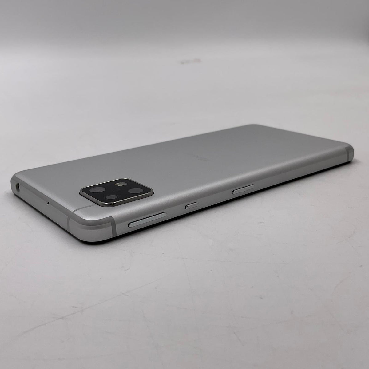 【全額返金保証】【最速発送】SHARP AQUOS sense4 64GB ライトカッパー docomo SH-41A 白ロム 動作確認済