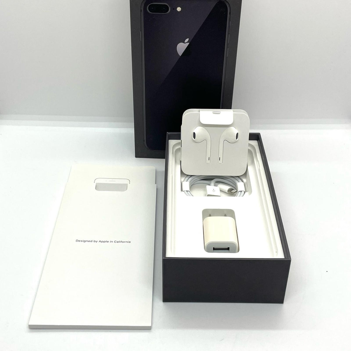 【全額返金保証】【最速発送】Apple iPhone iPhone 8 Plus 256GB スペースグレイ docomo 白ロム 美品 動作確認済 88%