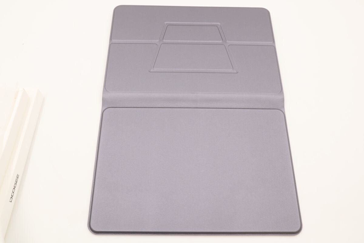 【全額返金保証】【最速発送】DOOGEE Wireless Keyboard Case Set 超美品 動作確認済