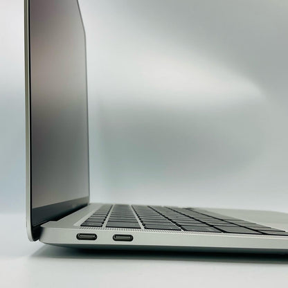 【全額返金保証】【最速発送】Apple MacBook Air 13インチ 2020 M1 8GB SSD 256GB シルバー 91.8% 動作確認済