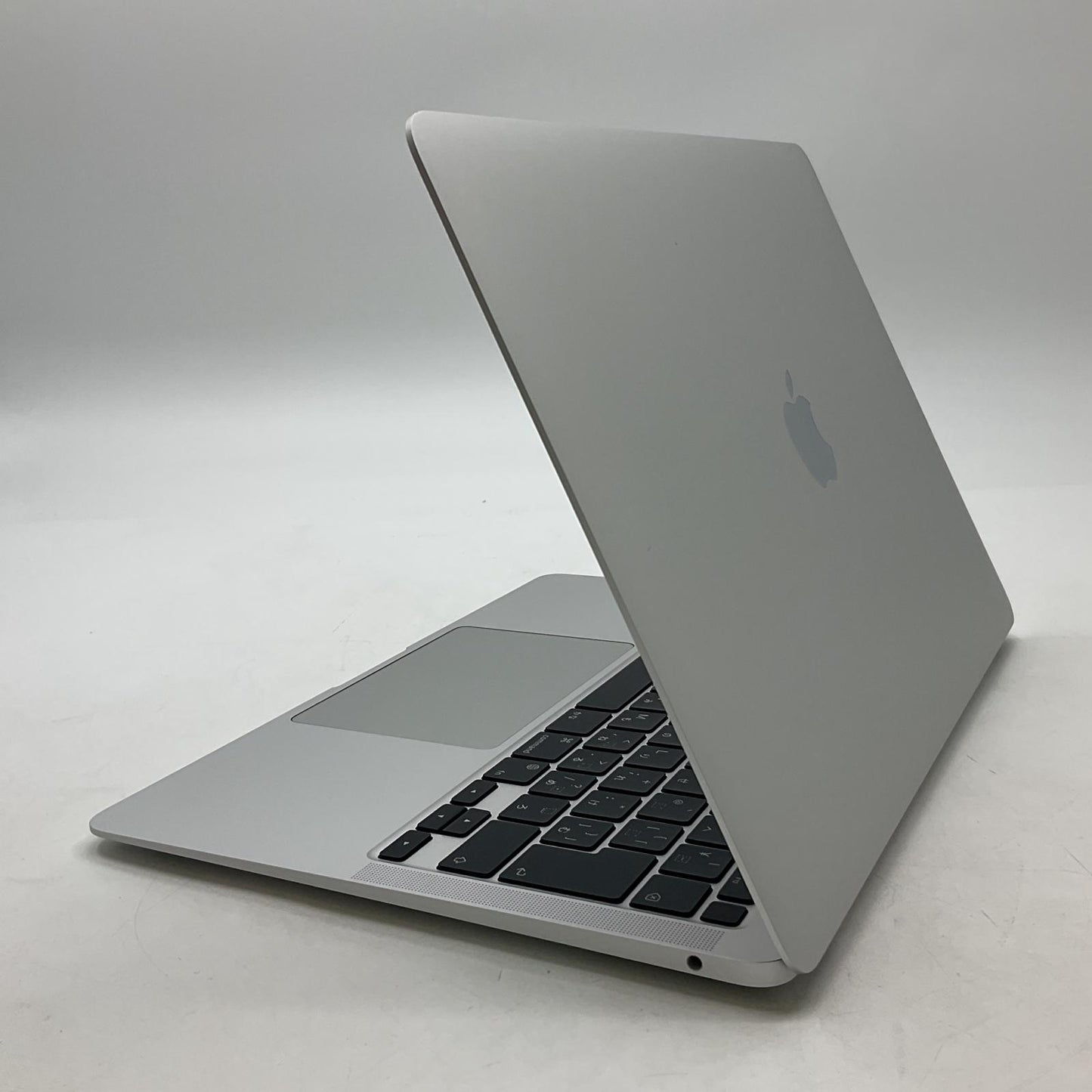 【全額返金保証】【最速発送】Apple MacBook Air Air 13インチ 2020 Apple M1 8GB SSD 256GB シルバー 98% 美品 動作確認済