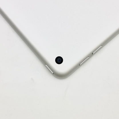 【全額返金保証】【最速発送】Apple iPad iPad 10.2インチ 第8世代 32GB シルバー Wi-Fi 美品 動作確認済