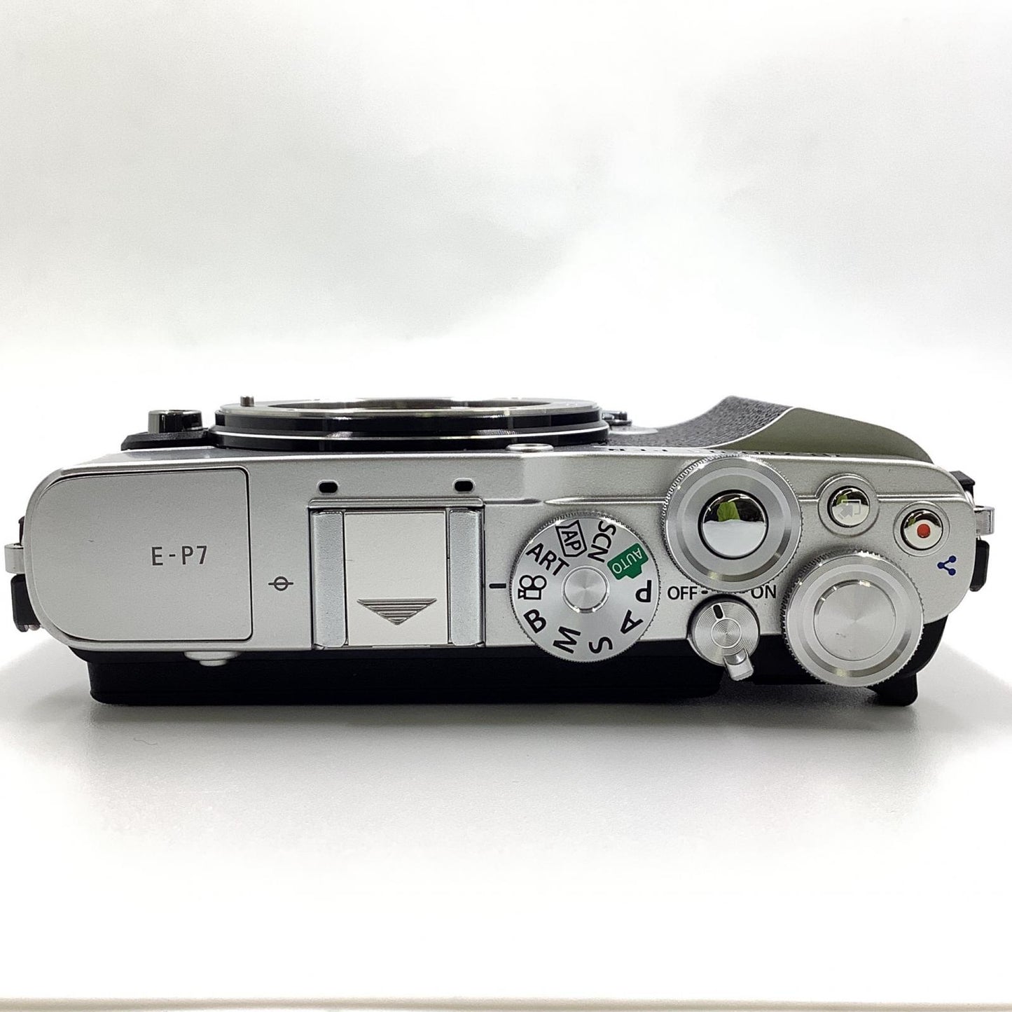 【全額返金保証】【最速発送】OLYMPUS デジタル一眼 PEN E-P7 シルバー 超美品 動作確認済