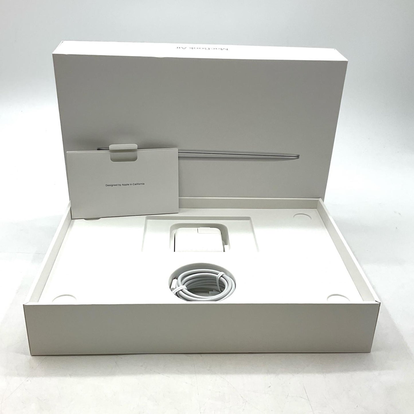 【全額返金保証】【最速発送】Apple MacBook Air Air 13インチ 2020 Apple M1 8GB SSD 256GB シルバー 99% 美品 動作確認済