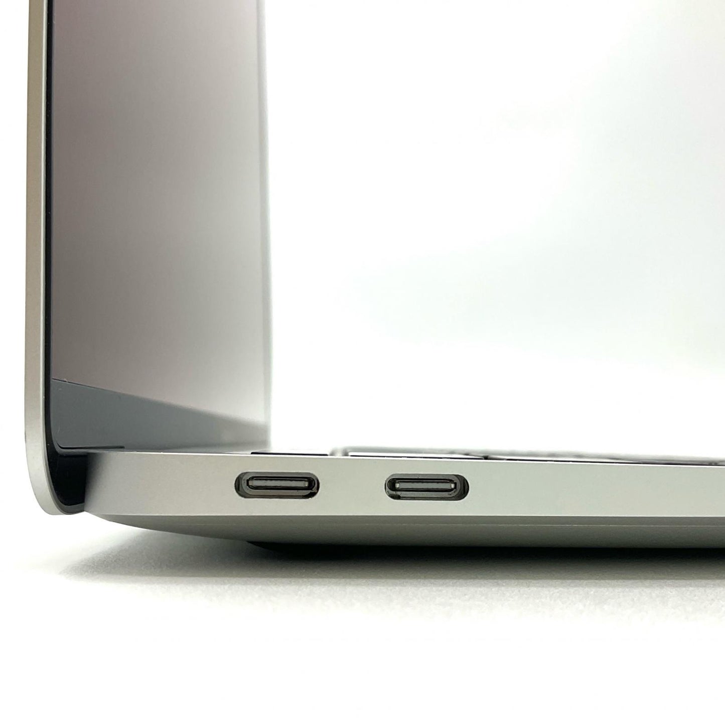 【全額返金保証】【最速発送】Apple MacBook Air Air 13インチ 2020 Apple M1 8GB SSD 256GB シルバー 100% 動作確認済