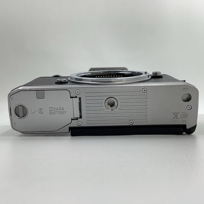【全額返金保証】【最速発送】Nikon デジタル一眼 Z fc シルバー 超美品 動作確認済