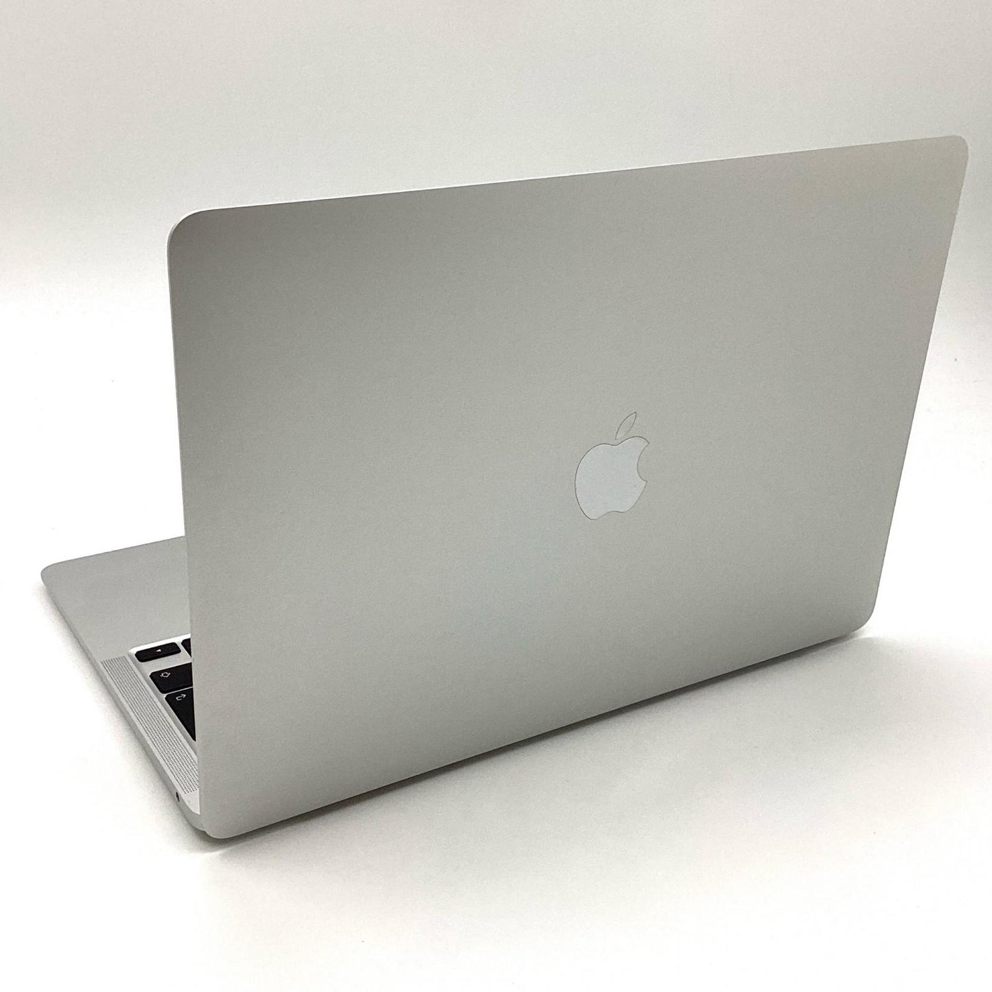 【全額返金保証】【最速発送】Apple MacBook M1, 2020 Air 13インチ 2020 Apple M1 8GB SSD 256GB シルバー 99% 美品 動作確認済