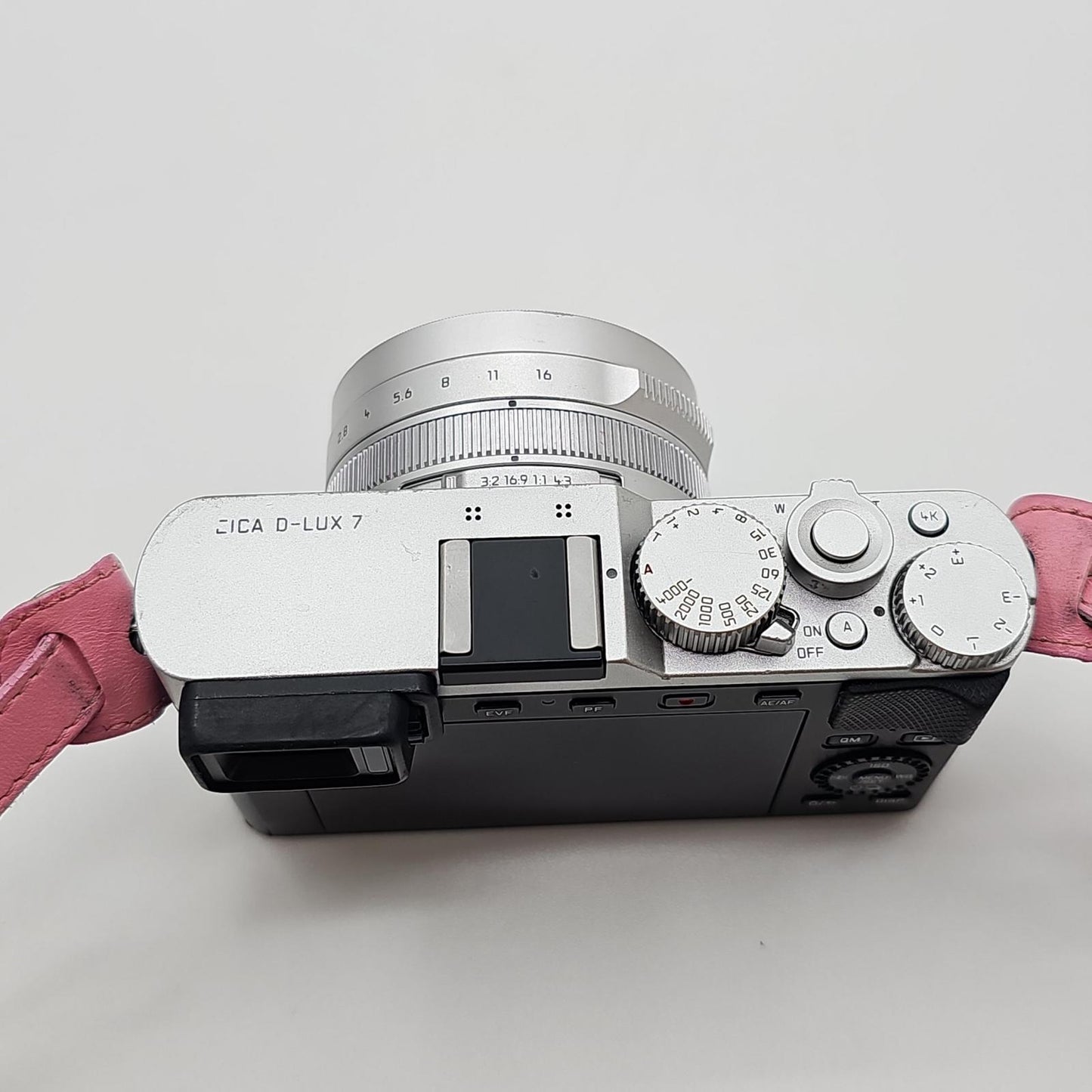 【全額返金保証】【最速発送】Leica コンパクトデジタルカメラ D-LUX7 シルバー 動作確認済