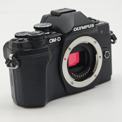 【全額返金保証】【最速発送】OLYMPUS デジタル一眼 OM-D E-M10 Mark III ブラック 動作確認済