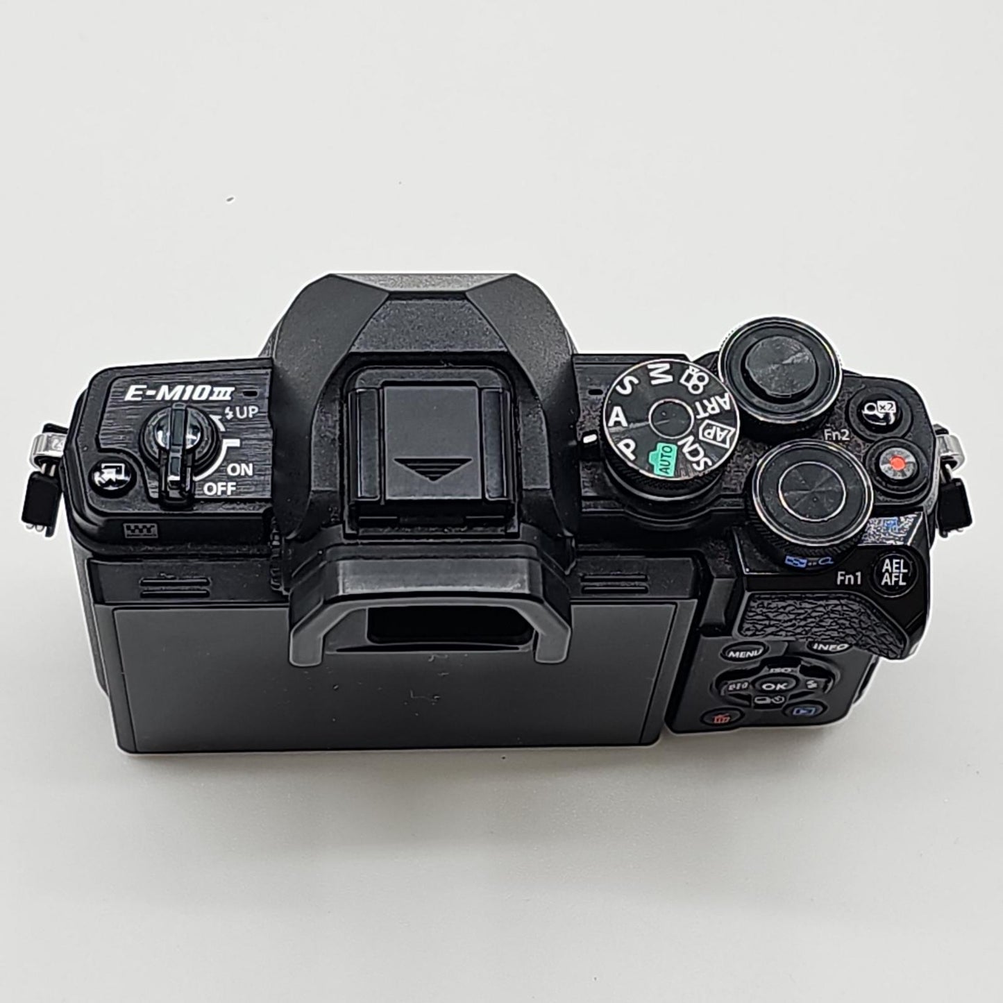 【全額返金保証】【最速発送】OLYMPUS デジタル一眼 OM-D E-M10 Mark III ブラック 動作確認済