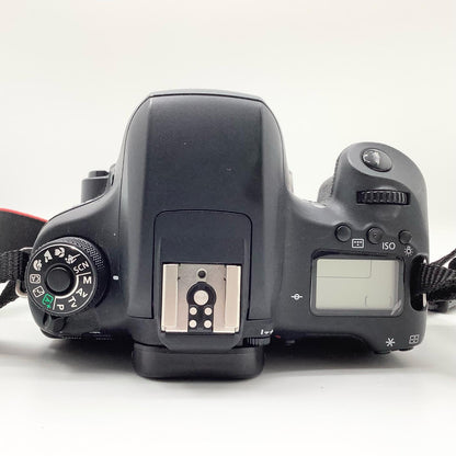【全額返金保証】【最速発送】Canon デジタル一眼 EOS 8000D ボディ ブラック 動作確認済