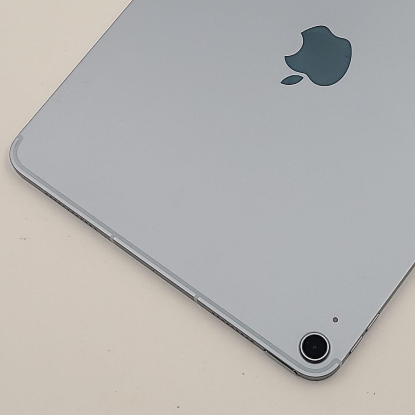 【全額返金保証】【最速発送】Apple iPad Air 10.9インチ 第4世代 64GB スカイブルー WiFi+Cellular au SIMフリー 白ロム 動作確認済