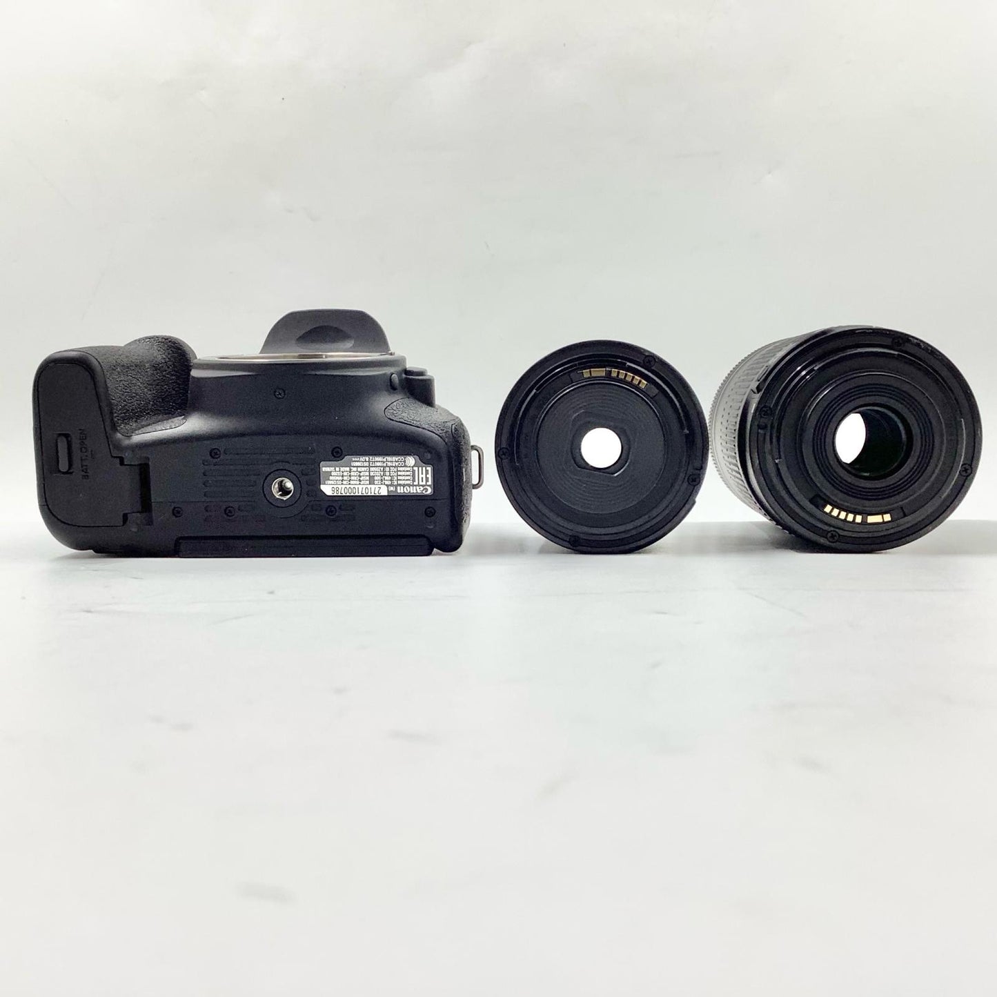 【全額返金保証】【最速発送】Canon デジタル一眼 EOS 9000D ダブルズームキット ブラック 動作確認済