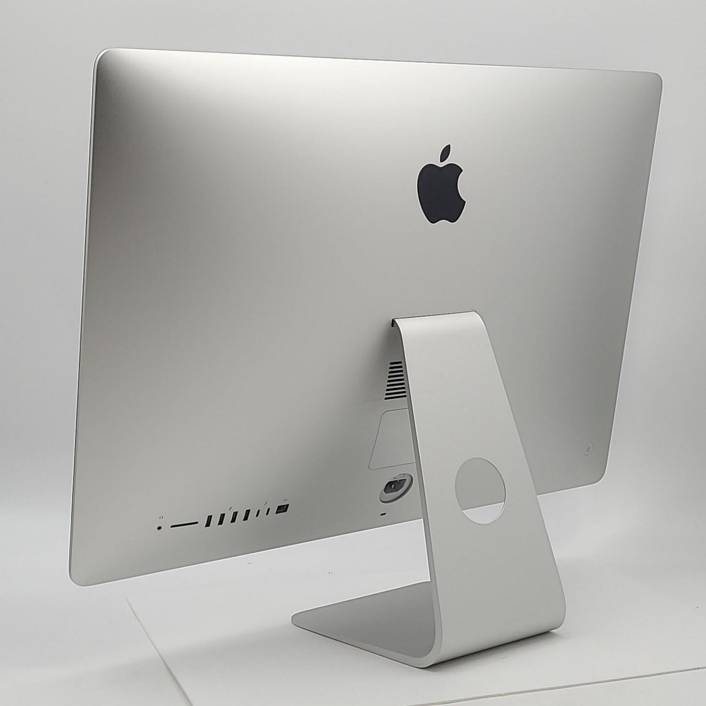 【全額返金保証】【最速発送】Apple iMac 27インチ 8コア intel core i9 32GB フュージョンドライブ 2TB シルバー 動作確認済