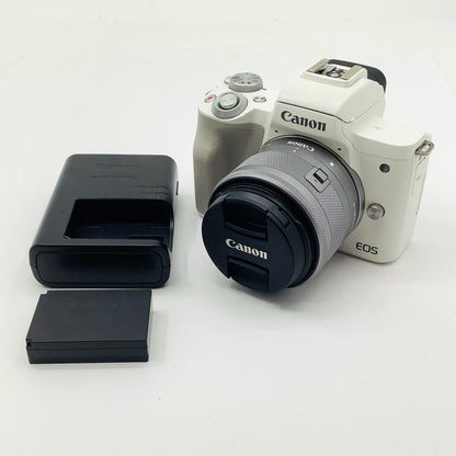 【全額返金保証】【最速発送】Canon デジタル一眼 EOS Kiss M2 EF-M15-45 IS STM レンズキット ホワイト 美品 動作確認済