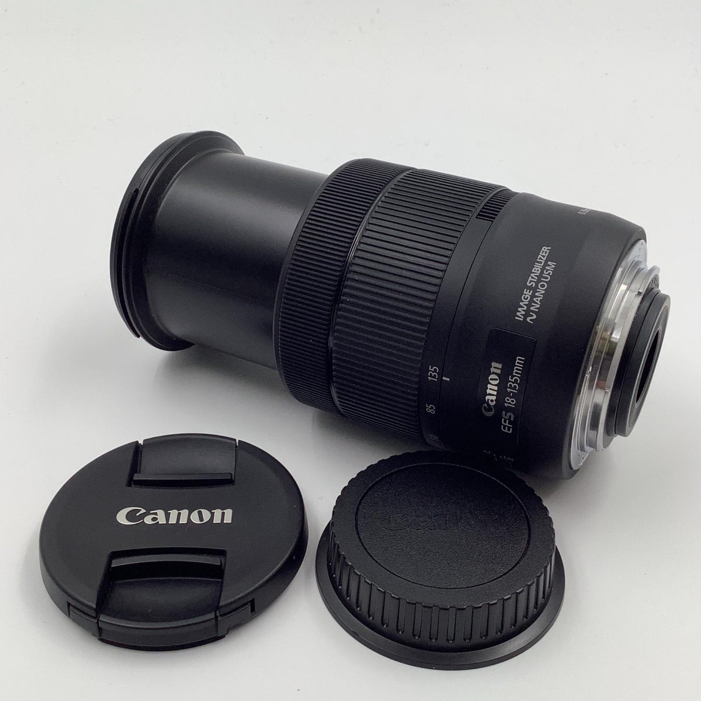 【全額返金保証】【最速発送】Canon EF-S 18-135mm f3.5-5.6 IS USM 美品 動作確認済