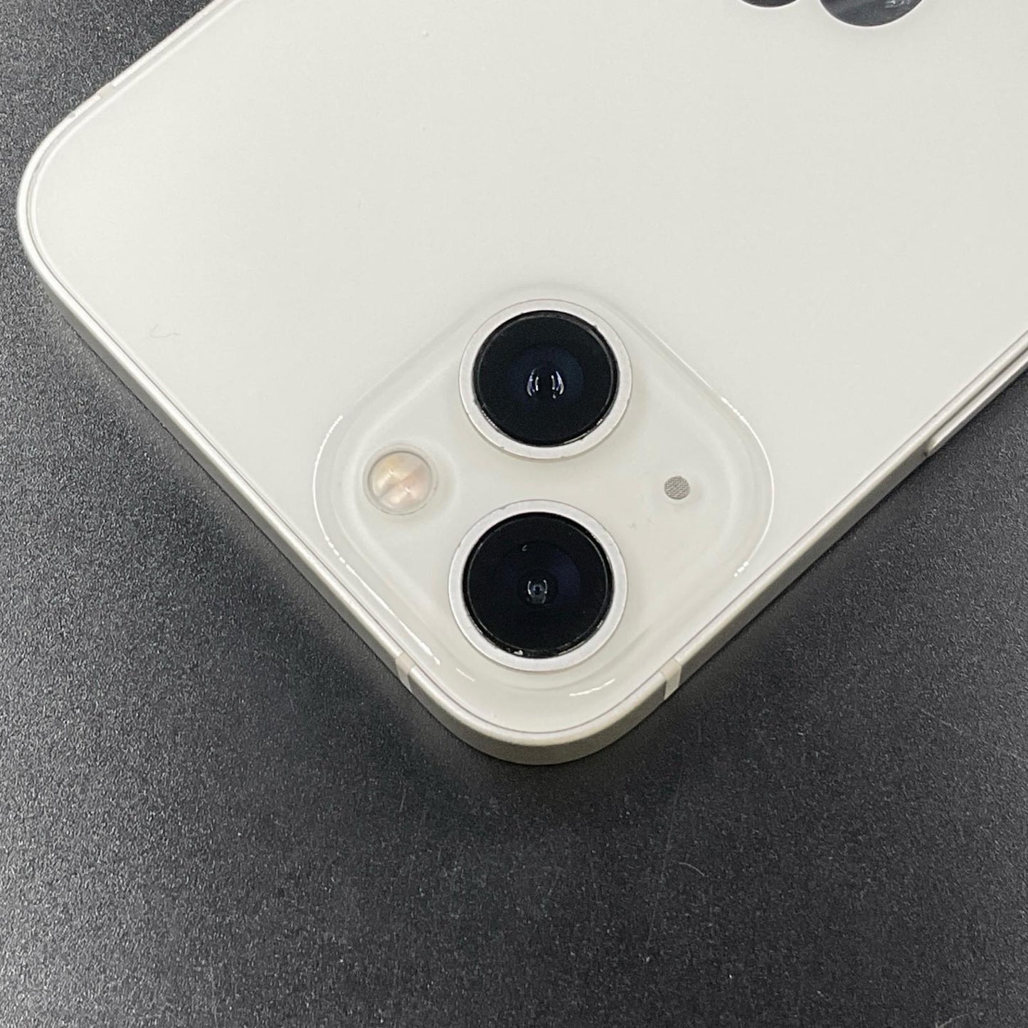 【全額返金保証】【最速発送】Apple iPhone iPhone 13 128GB スターライト Softbank 白ロム 美品 動作確認済 82%