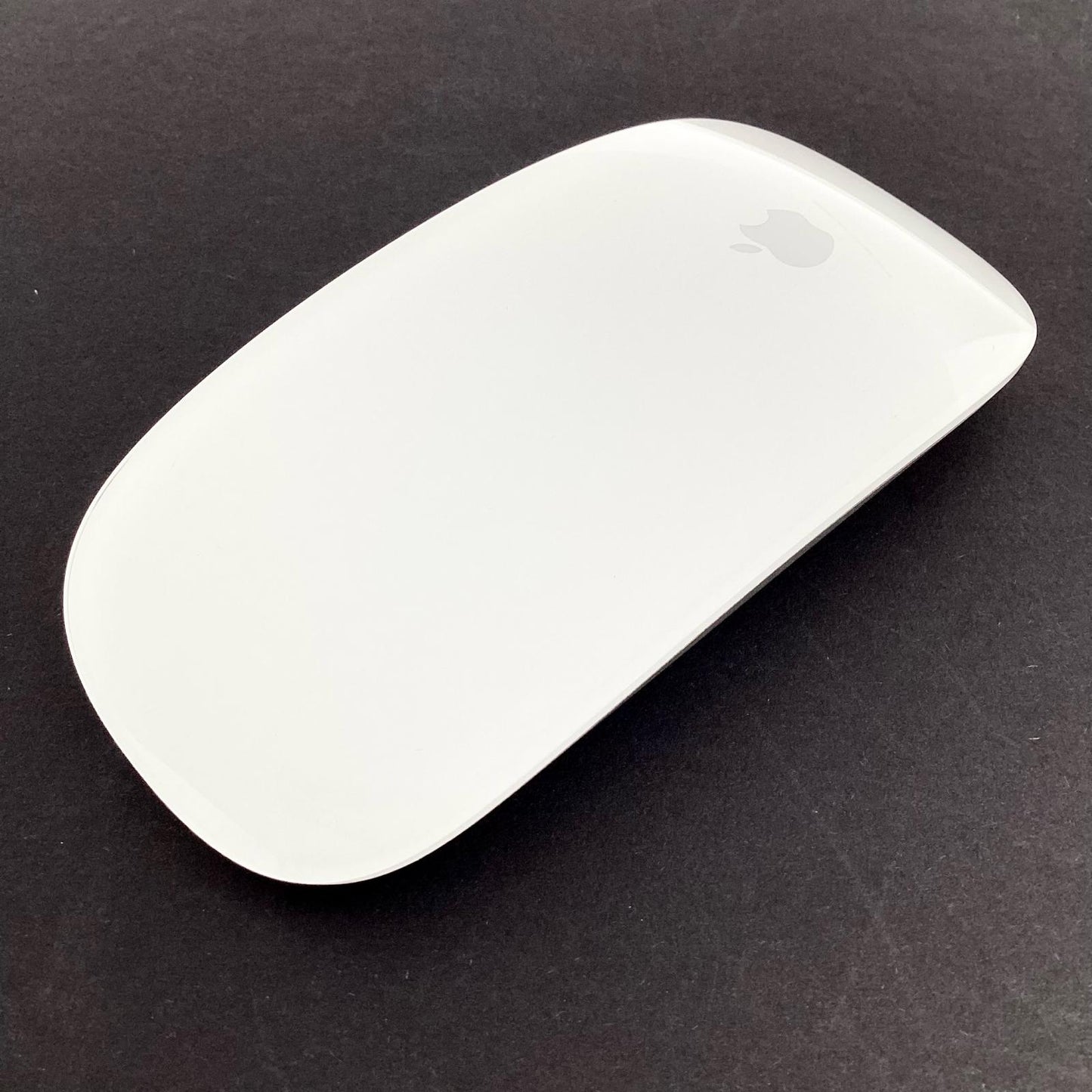 【全額返金保証】【最速発送】Apple Magic Mouse Magic Mouse - ホワイト（Multi-Touch対応） 動作確認済
