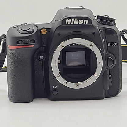 【全額返金保証】【最速発送】Nikon デジタル一眼 D7500 ボディ ブラック 美品 動作確認済
