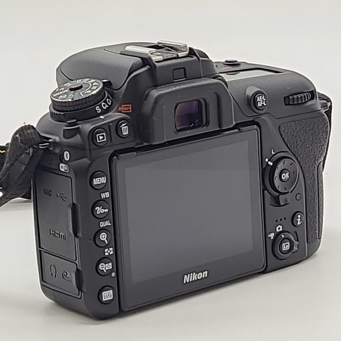 【全額返金保証】【最速発送】Nikon デジタル一眼 D7500 ボディ ブラック 美品 動作確認済