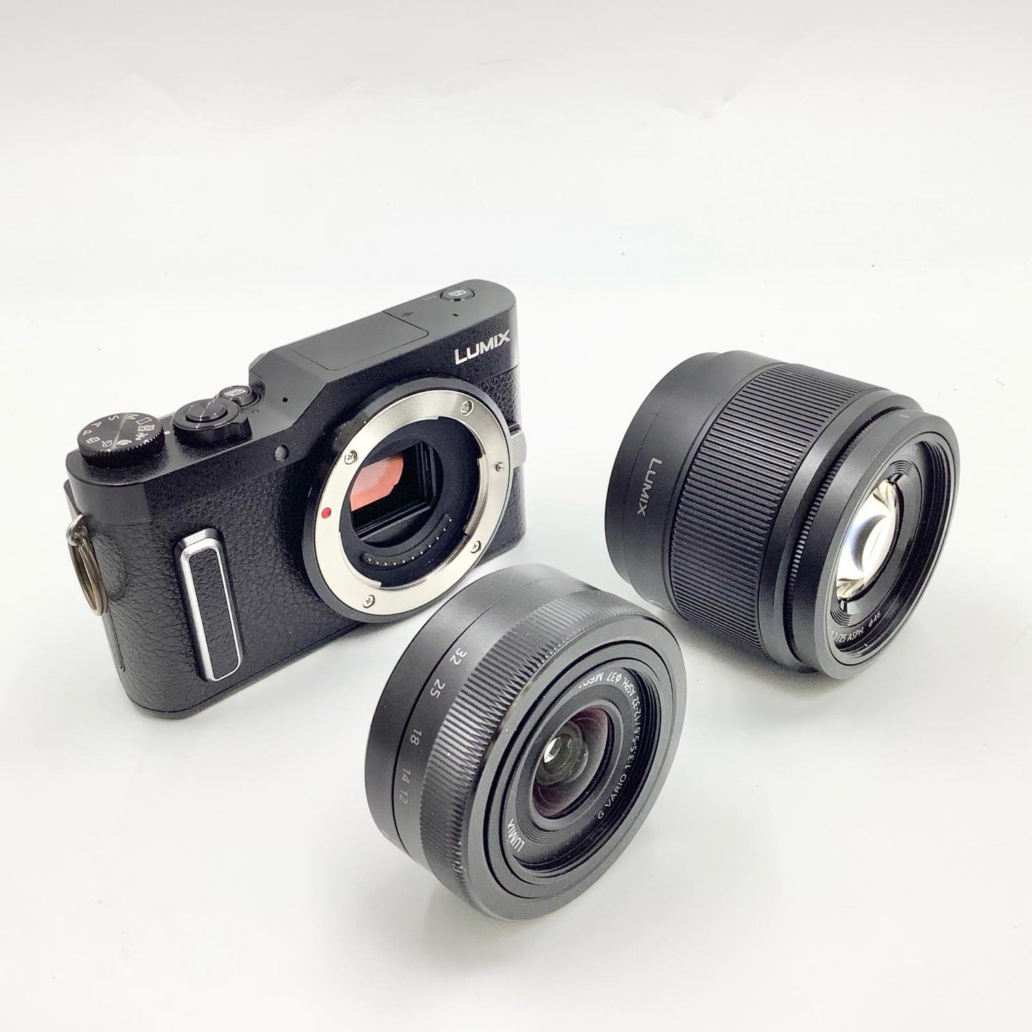 【全額返金保証】【最速発送】Panasonic デジタル一眼 LUMIX DC-GF10W-K ダブルレンズキット ブラック 美品 動作確認済