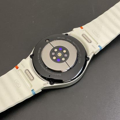 【全額返金保証】【最速発送】SAMSUNG Galaxy Watch7 40mm Cream SM-L300NZEJXJP 超美品 動作確認済