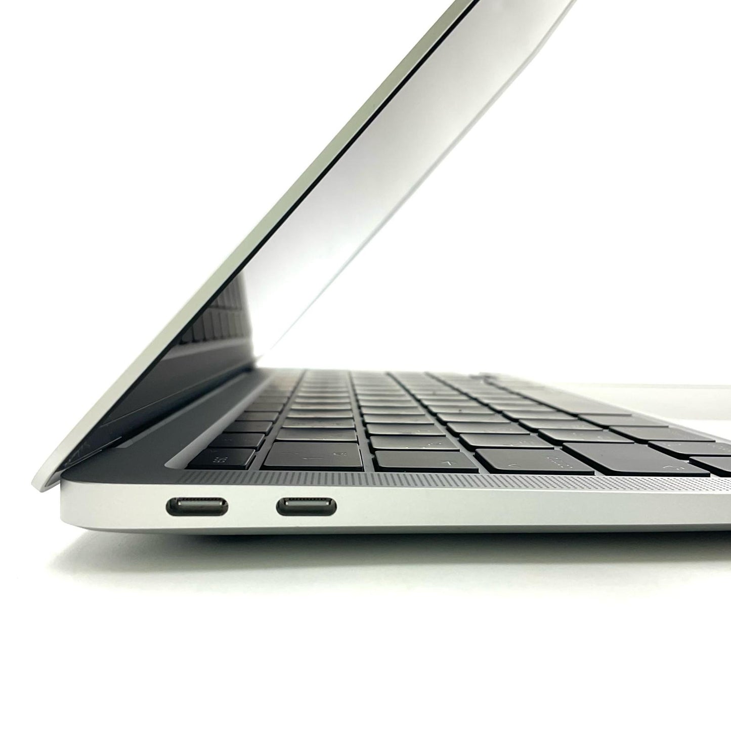 【全額返金保証】【最速発送】Apple MacBook Air 13.3インチ 2020 Apple M1 8GB SSD 256GB シルバー 100% 美品 動作確認済