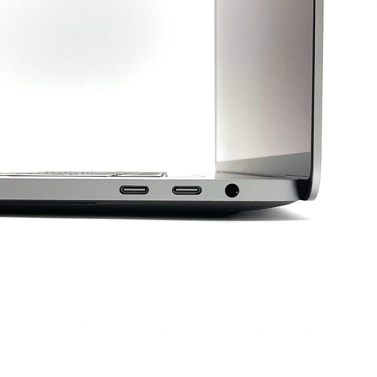【全額返金保証】【最速発送】Apple MacBook Pro 16インチ 2019 8コア intel core i9 32GB SSD 1TB スペースグレイ 91.6% 動作確認済