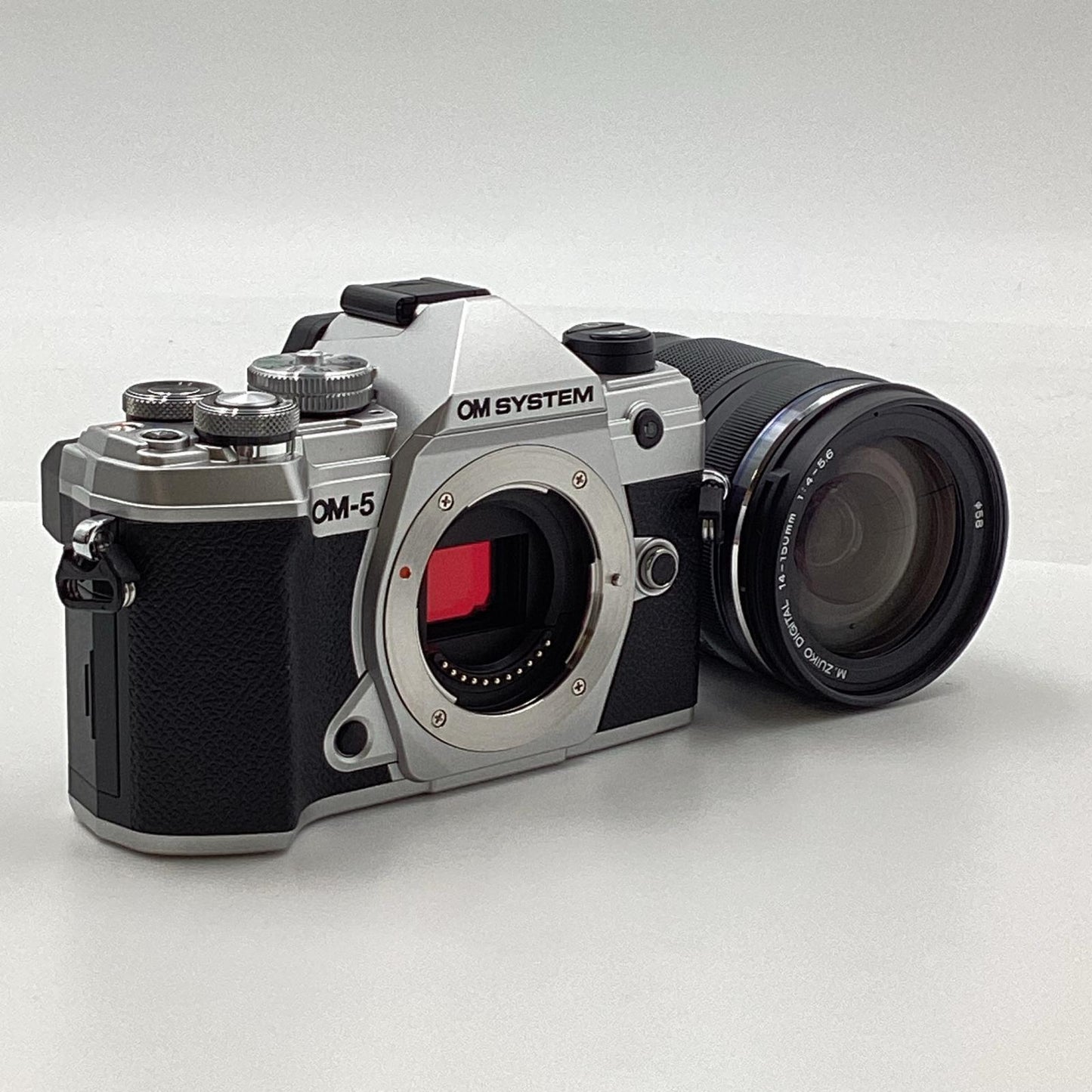 【全額返金保証】【最速発送】OM SYSTEM デジタル一眼 OM-5 14-150mm II レンズキット シルバー 美品 動作確認済