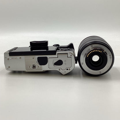 【全額返金保証】【最速発送】OM SYSTEM デジタル一眼 OM-5 14-150mm II レンズキット シルバー 美品 動作確認済