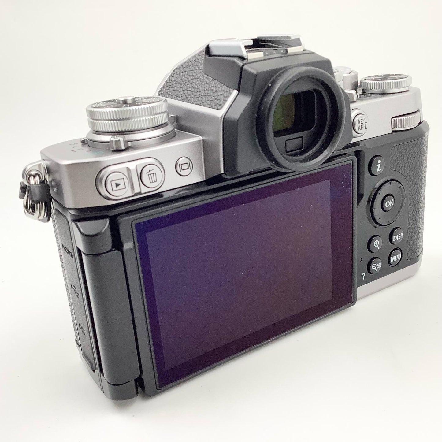 【全額返金保証】【最速発送】Nikon デジタル一眼 Z fc  シルバー 超美品 動作確認済