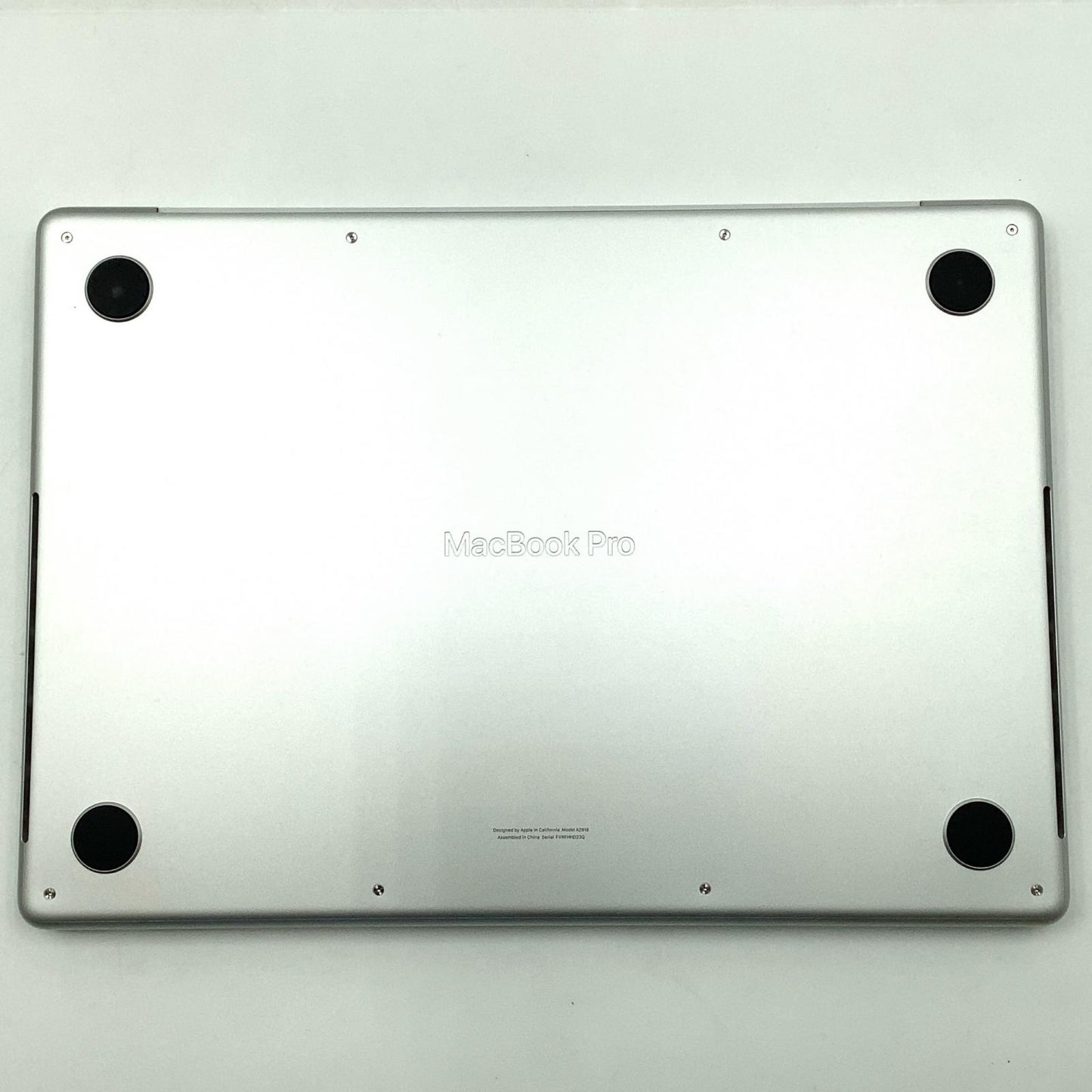 【全額返金保証】【最速発送】Apple MacBook Pro 14.2インチ 2023 Apple M3 8コア 8GB SSD 512GB シルバー 97% 美品 動作確認済