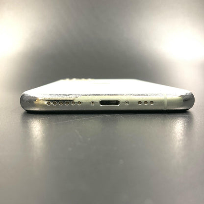 【全額返金保証】【最速発送】Apple iPhone iPhone 11 Pro 256GB シルバー Softbank 白ロム 動作確認済 70%