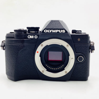 【全額返金保証】【最速発送】OLYMPUS デジタル一眼 OM-D E-M10 Mark III ボディ ブラック 美品 動作確認済