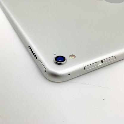 【全額返金保証】【最速発送】Apple iPad Pro 9.7インチ 128GB シルバー Wi-Fi 動作確認済