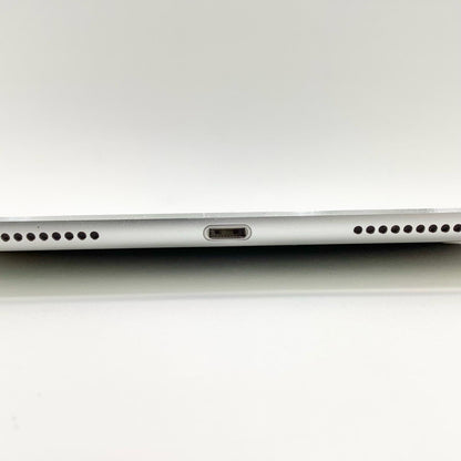 【全額返金保証】【最速発送】Apple iPad Pro 9.7インチ 128GB シルバー Wi-Fi 動作確認済