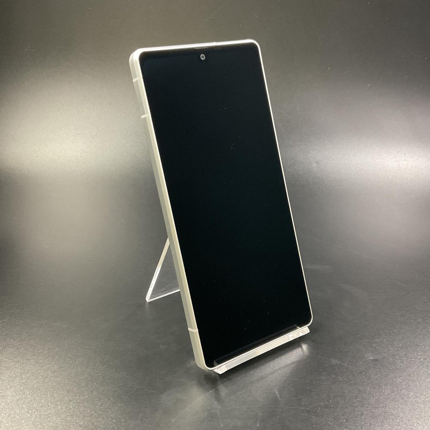 【全額返金保証】【最速発送】SHARP AQUOS R8 256GB クリーム 楽天モバイル SH-R80 白ロム 動作確認済
