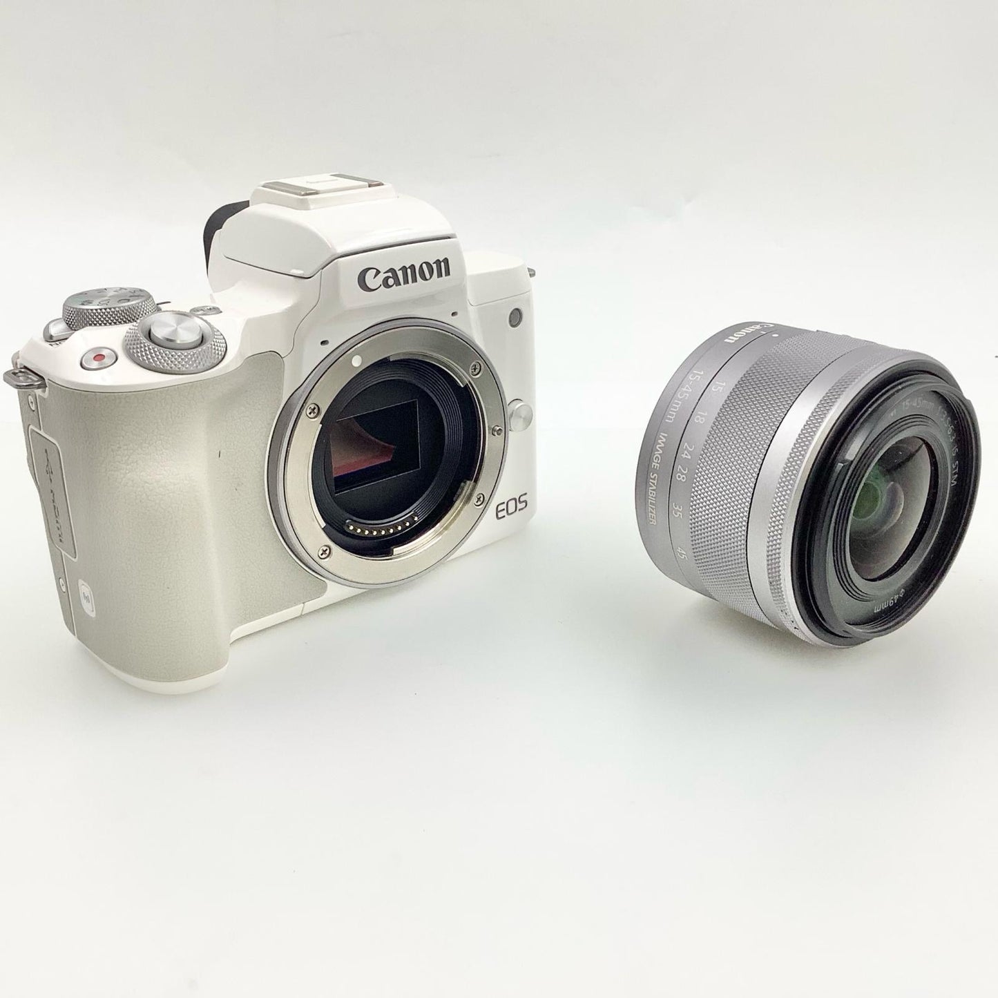 【全額返金保証】【最速発送】Canon デジタル一眼 EOS Kiss M EF-M15-45 IS STM レンズキット ホワイト 動作確認済
