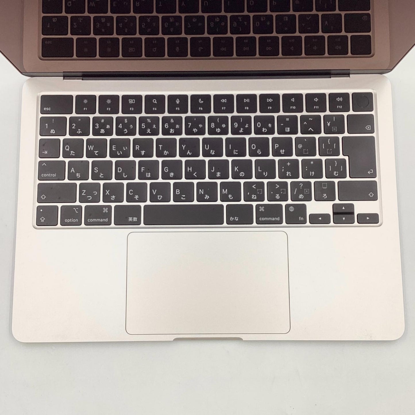 【全額返金保証】【最速発送】Apple MacBook Air 13.6インチ 2022 Apple M2 8GB SSD 256GB スターライト 94% 美品 動作確認済
