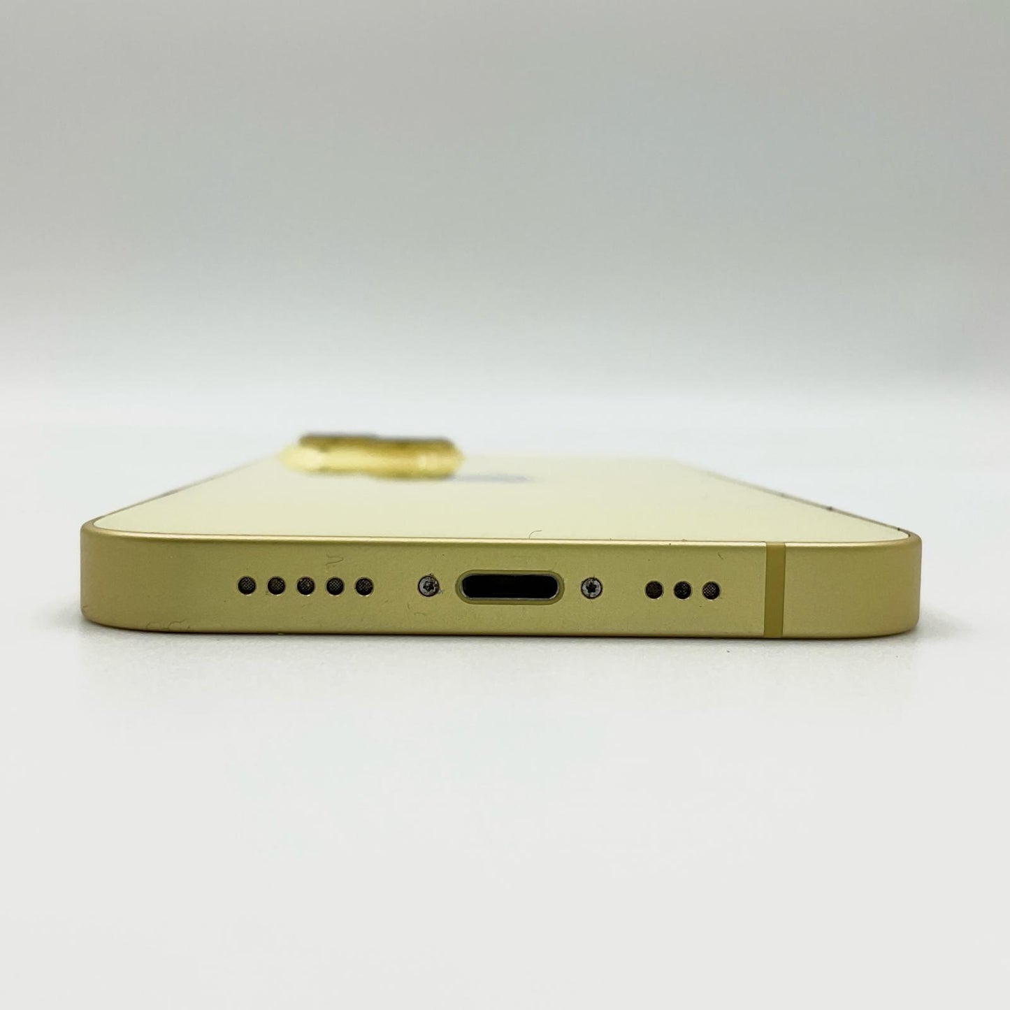 【最速発送】Apple iPhone iPhone 14 256GB イエロー SIMフリー【難有】 86%