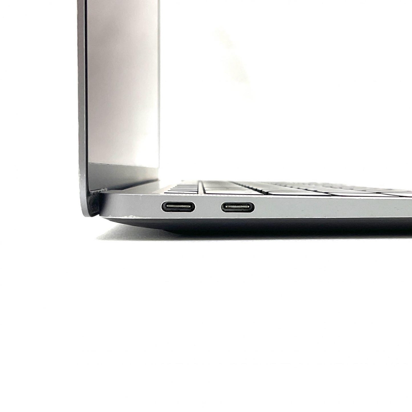 【全額返金保証】【最速発送】Apple MacBook Air 13インチ 2020 Apple M1 8GB SSD 256GB スペースグレイ 84% 動作確認済