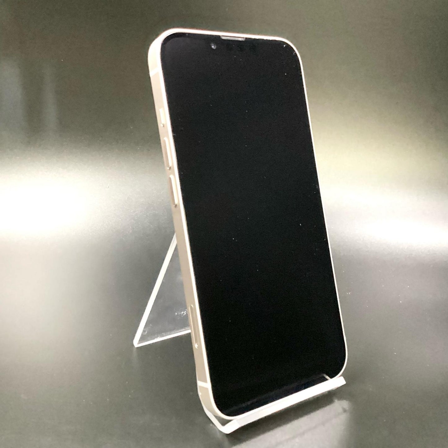 【全額返金保証】【最速発送】Apple iPhone iPhone 13 128GB スターライト docomo 動作確認済 82%