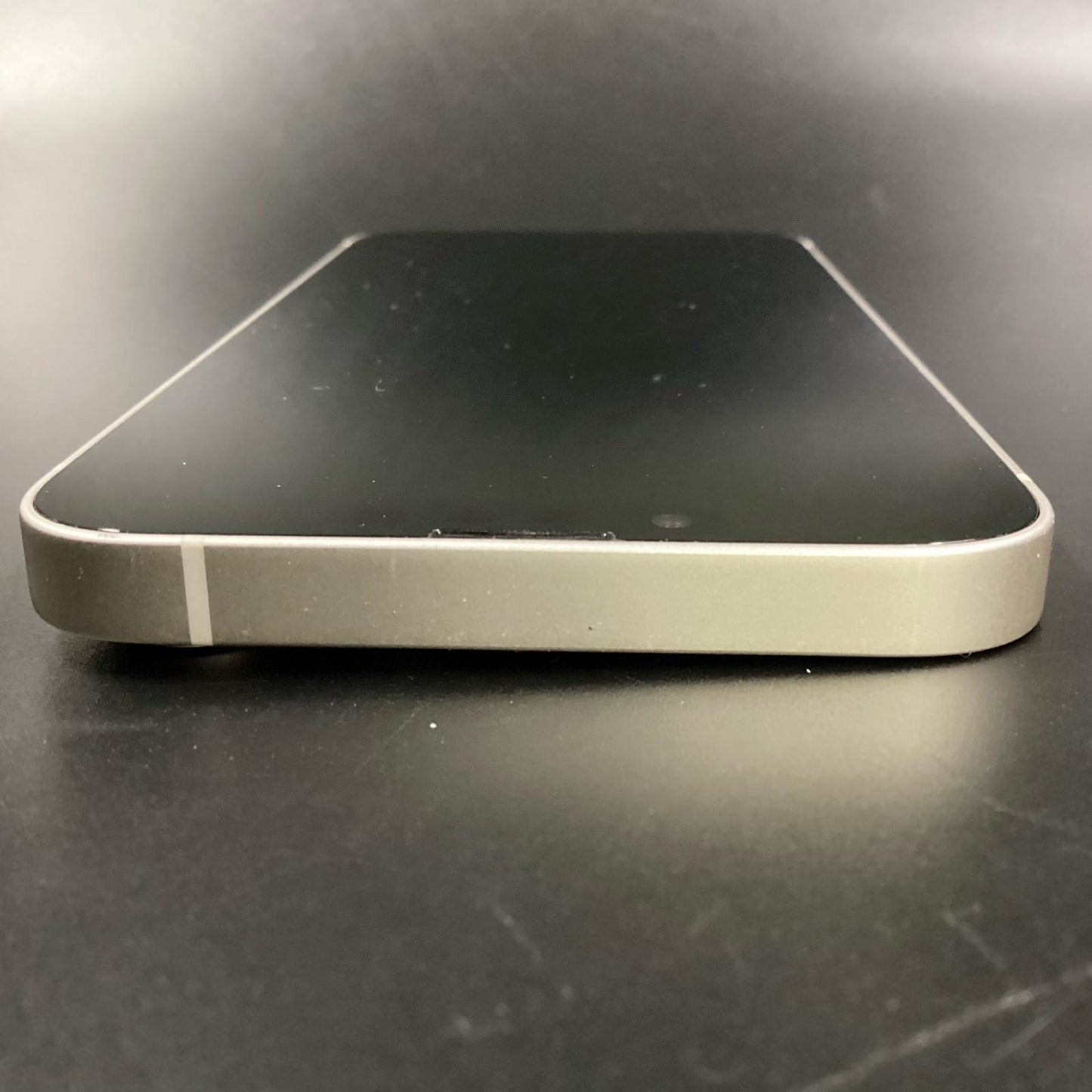【全額返金保証】【最速発送】Apple iPhone iPhone 13 128GB スターライト docomo 動作確認済 82%