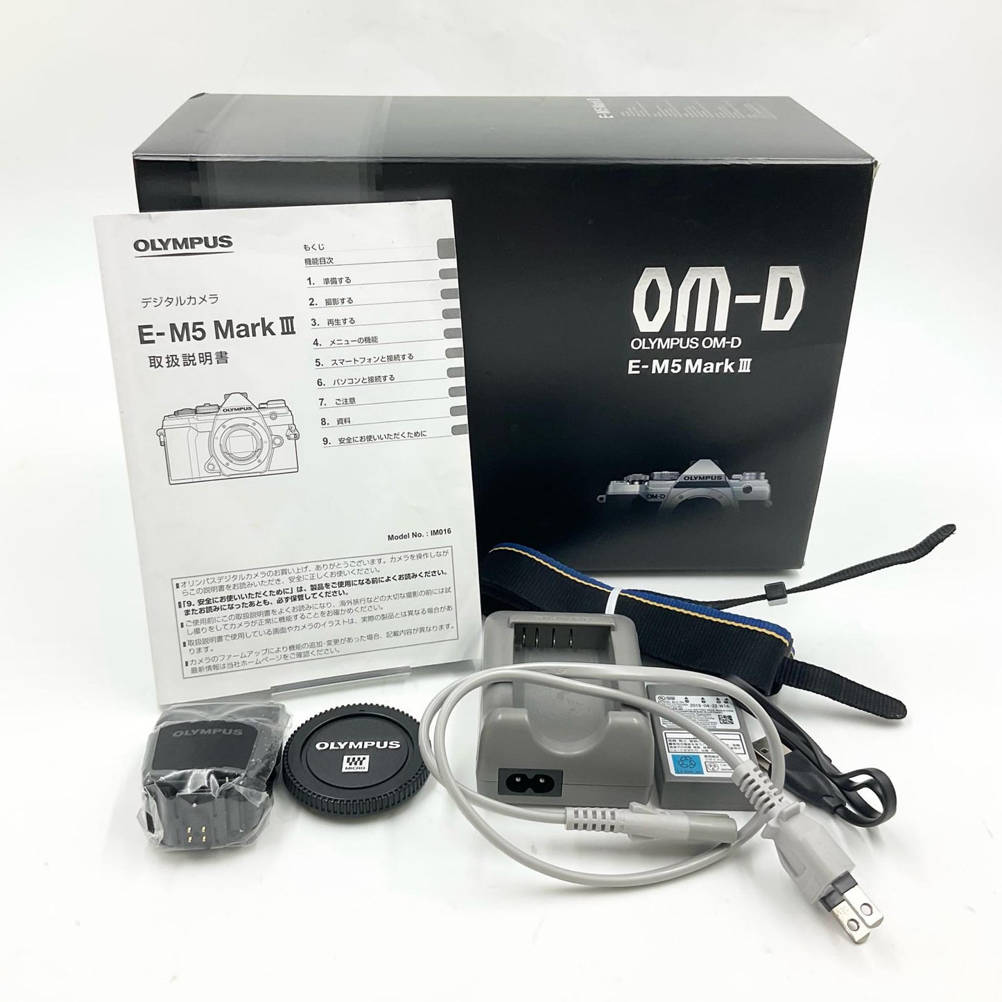 【全額返金保証】【最速発送】OLYMPUS デジタル一眼 OM-D E-M5 Mark III シルバー 動作確認済