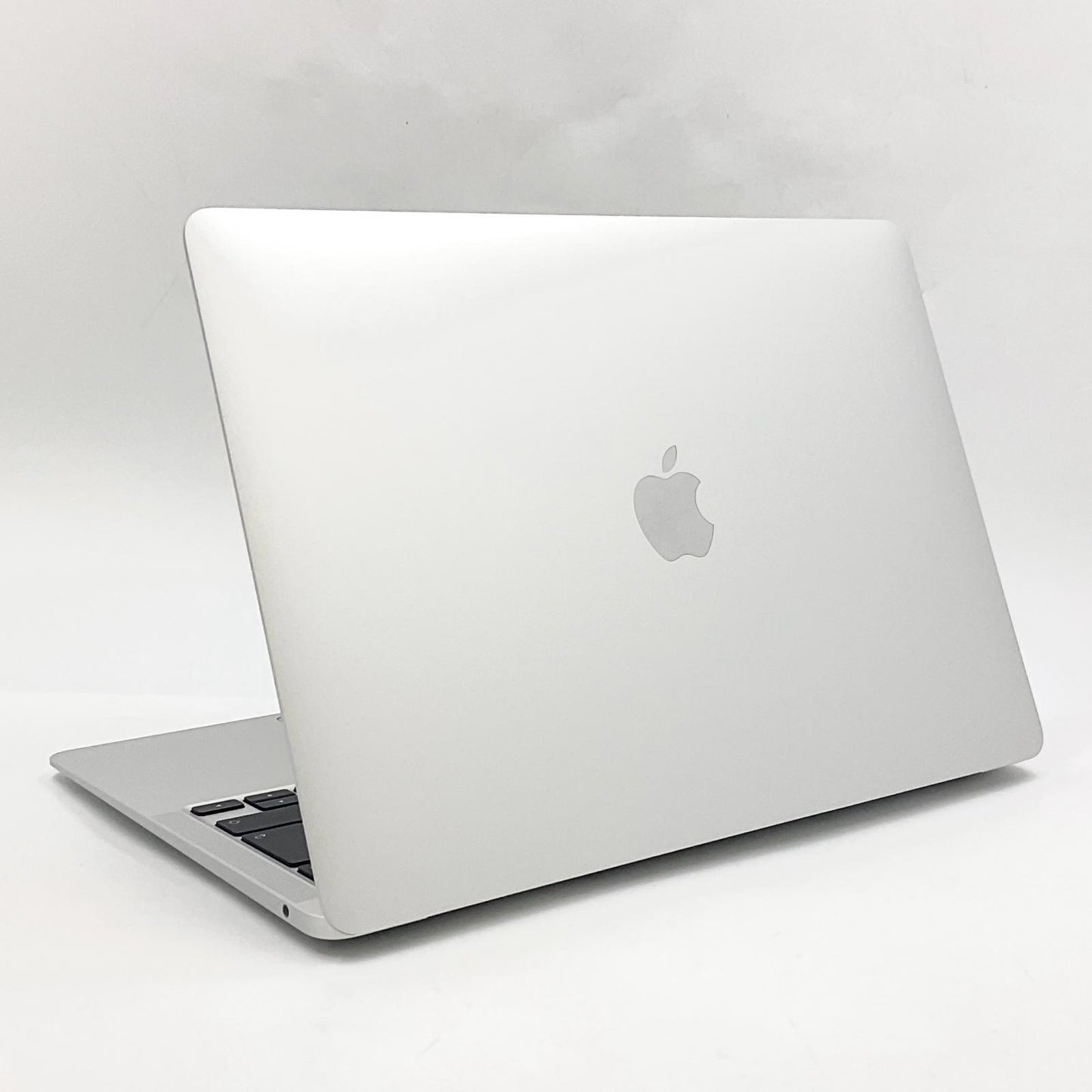 【全額返金保証】【最速発送】Apple MacBook Air 13.3インチ 2020 Apple M1 8GB SSD 512GB シルバー 83% 動作確認済