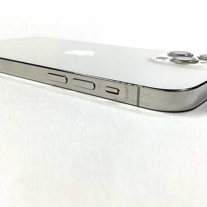 【全額返金保証】【最速発送】Apple iPhone iPhone 12 Pro 128GB シルバー au 動作確認済 77%