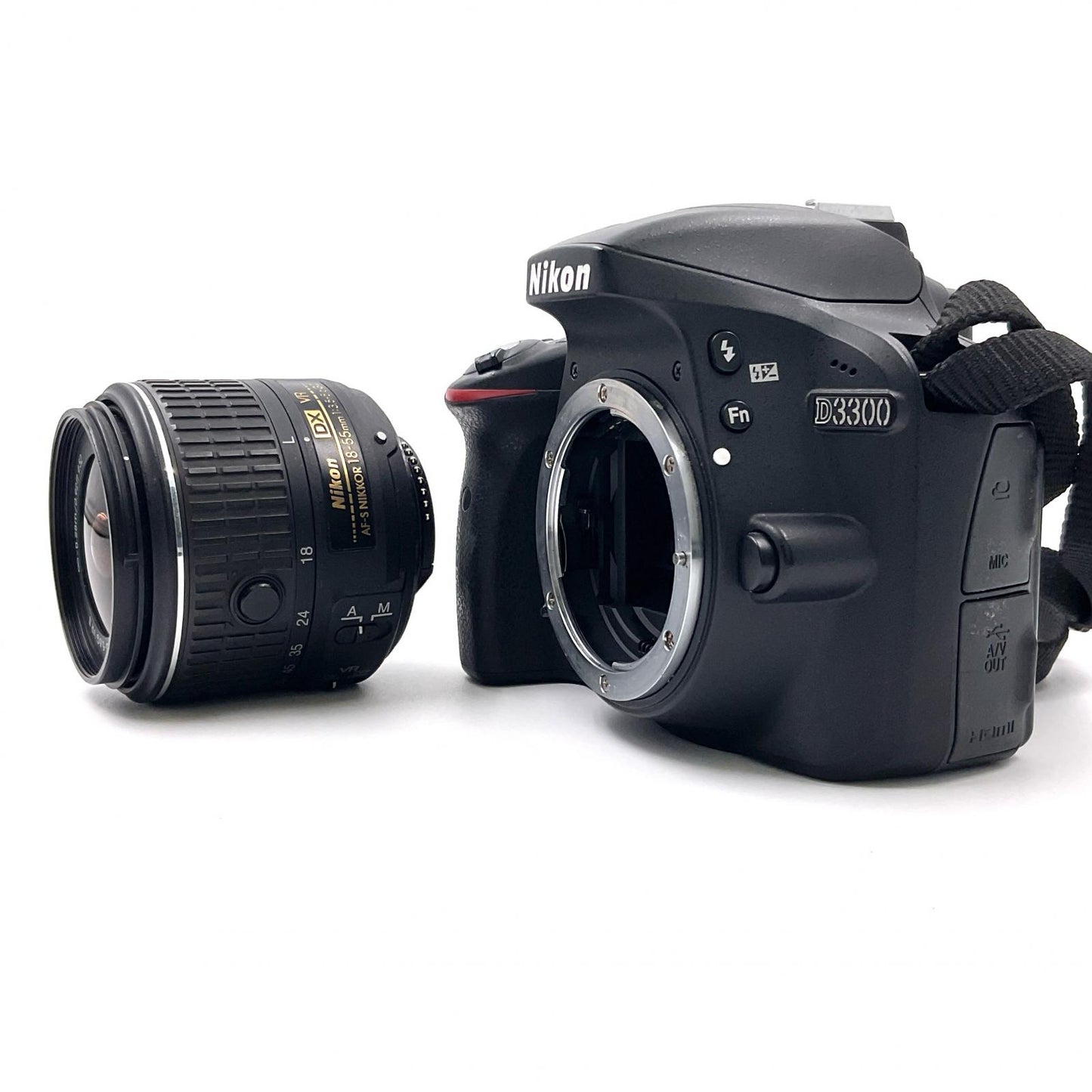 【全額返金保証】【最速発送】Nikon デジタル一眼 D3300 18-55 VRII レンズキット ブラック 動作確認済